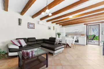 Milotski Breg Holiday House with Pool