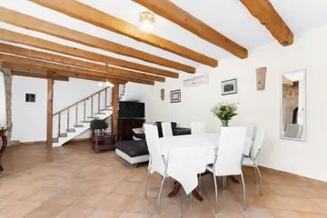 Milotski Breg Holiday House with Pool