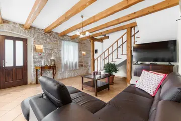 Milotski Breg Holiday House with Pool