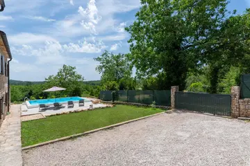 Milotski Breg Holiday House with Pool