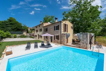 Milotski Breg Holiday House with Pool