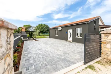 Holiday House in Rovinj for 4 Guests