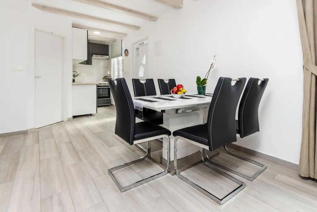 Holiday House in Rovinj for 4 Guests
