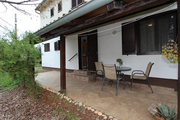 Ground-Floor Apartment with Terrace in Rovinj