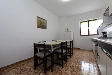 Three-Bedroom Apartment in Rovinj for 6