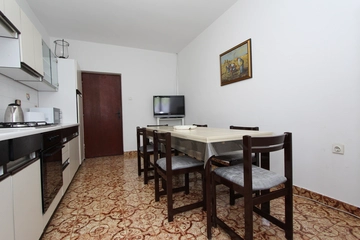 Three-Bedroom Apartment in Rovinj for 6