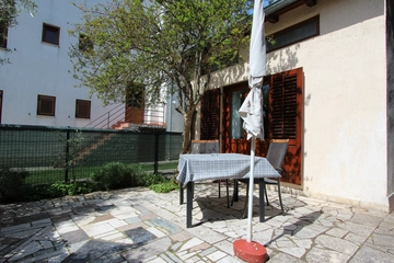 Apartment for 2 Guests with Terrace in Rovinj