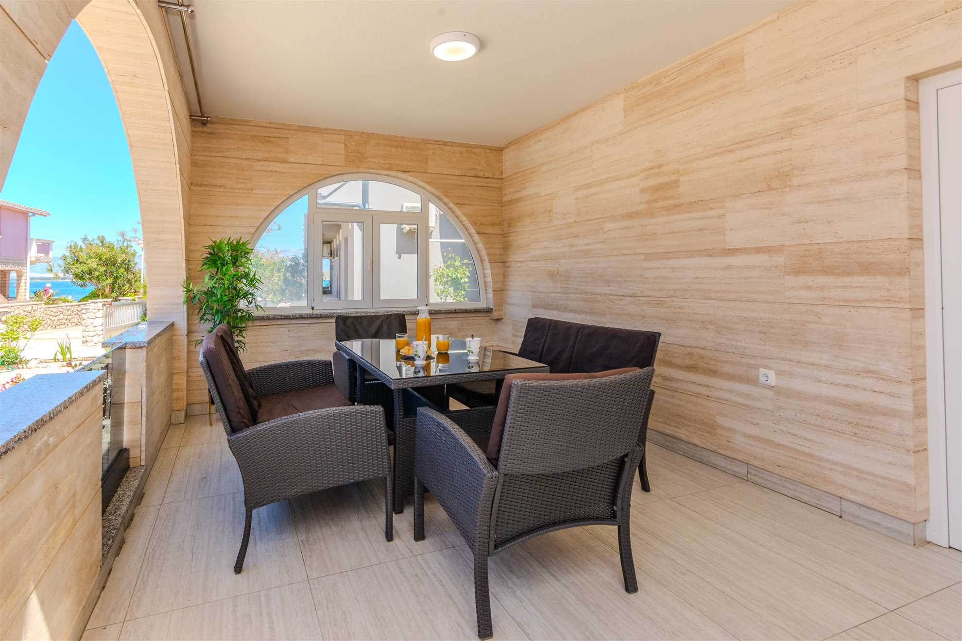 Luxurious apartment for 4-6 persons | just 30 from beach | fully equipped