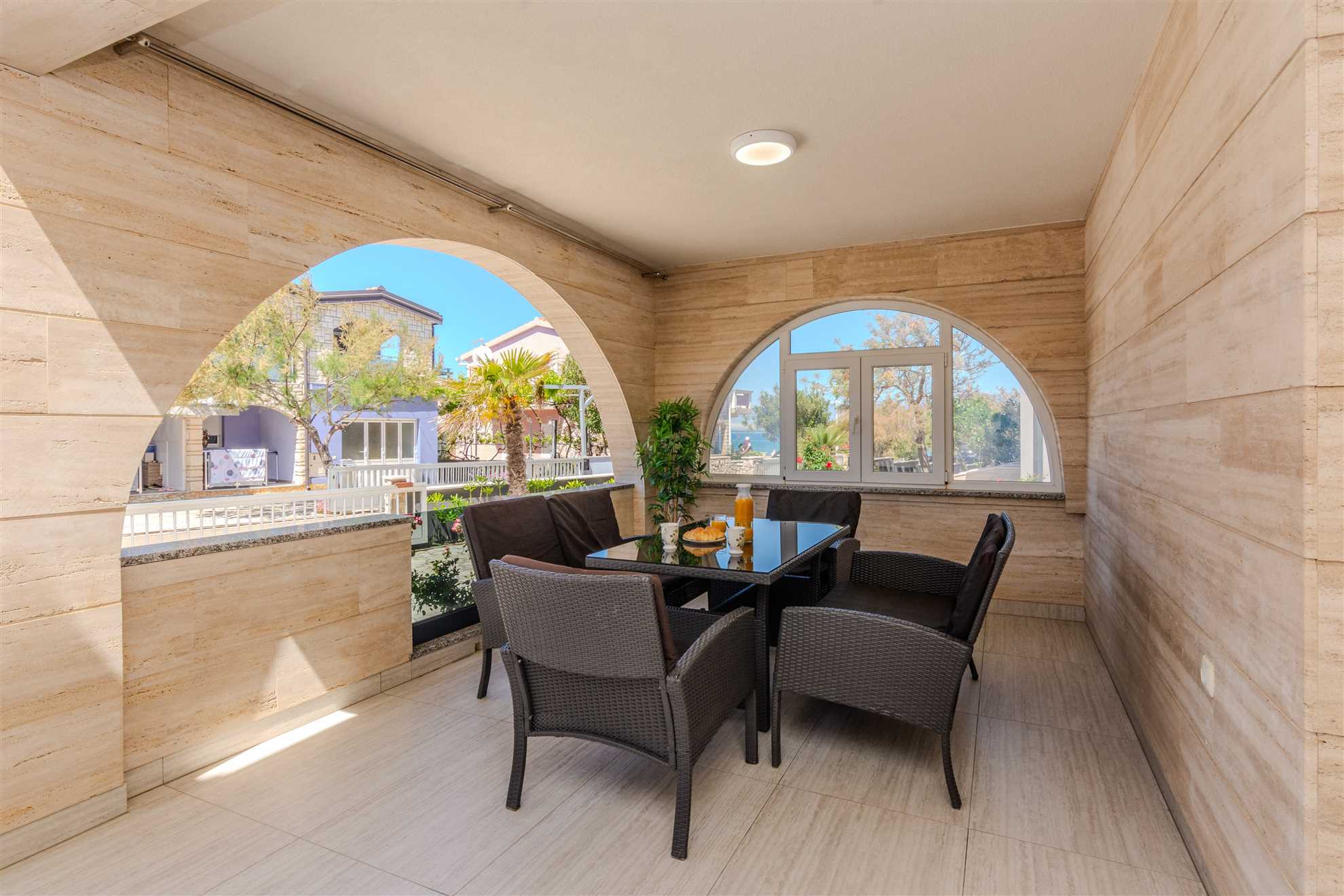 Luxurious apartment for 4-6 persons | just 30 from beach | fully equipped