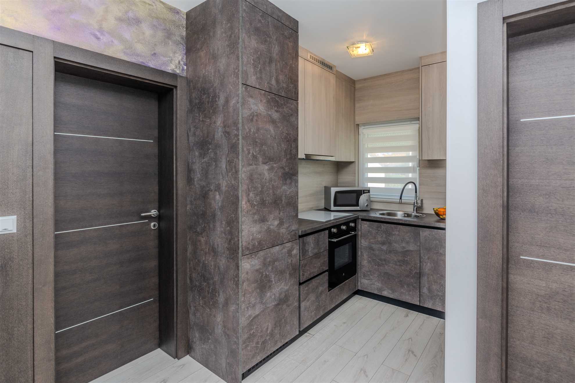 Luxurious apartment for 4-6 persons | just 30 from beach | fully equipped