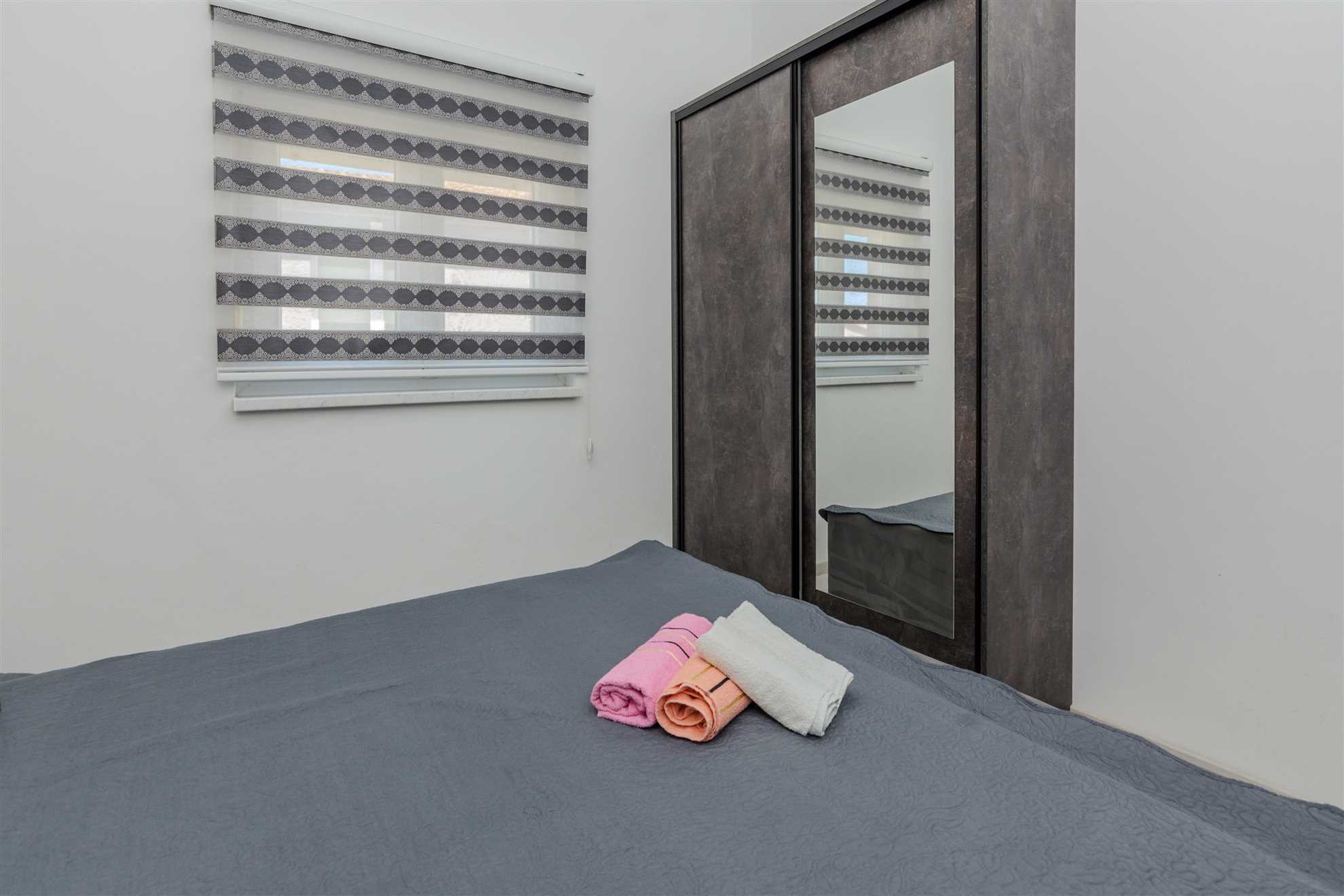 Modern apartment jus 30 m from beach | für 4-6 Personen | air conditioning, satellite tv, WiFi