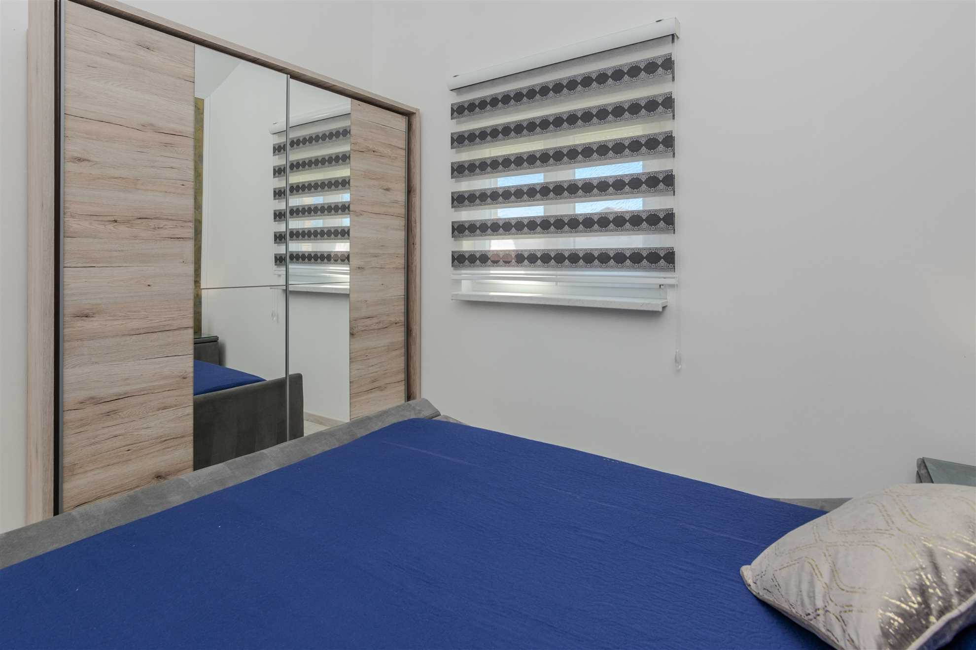 Apartment with sea view | just 30 m from beach | for 4-6 persons