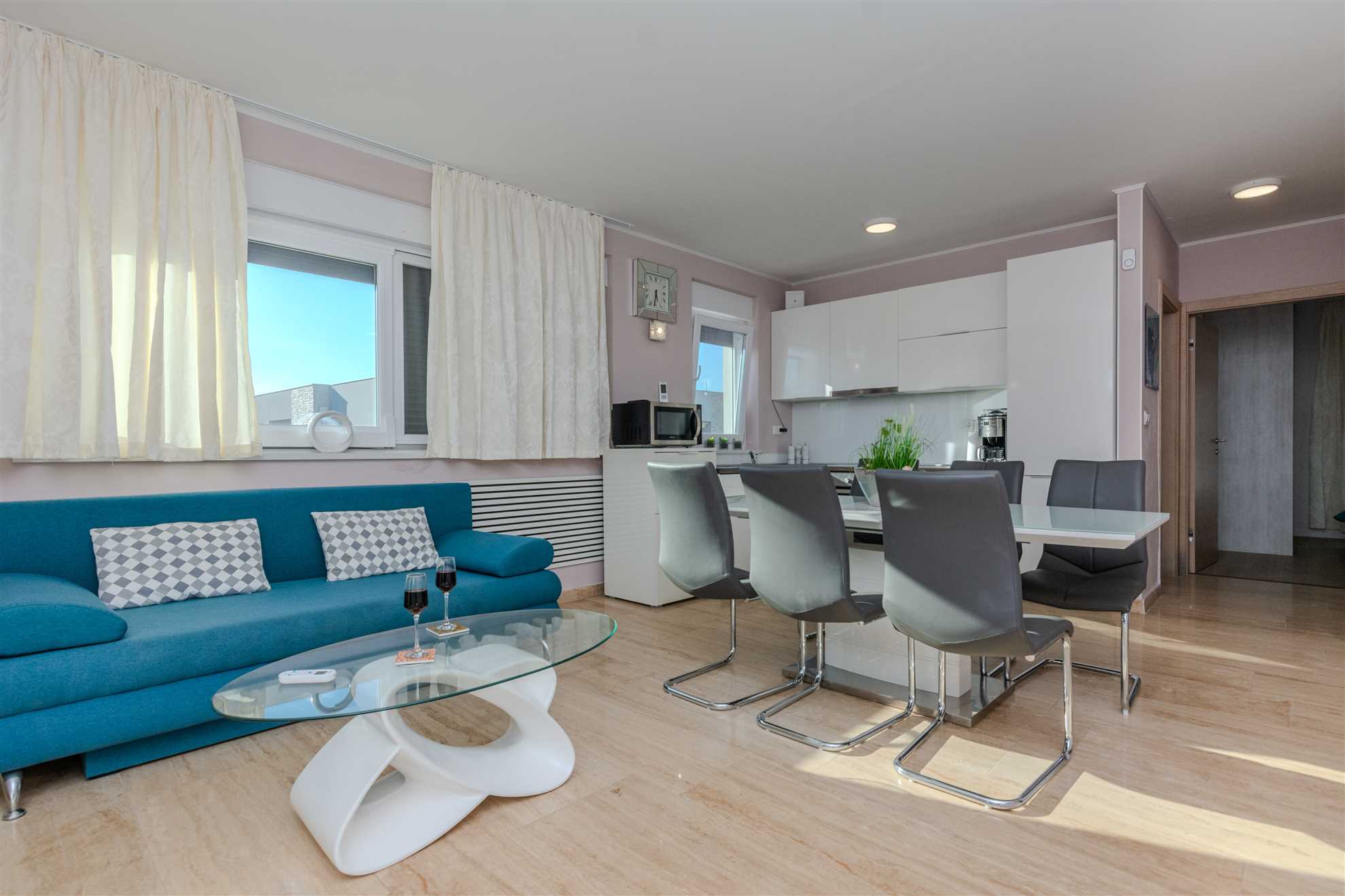 4 stars apartment | 200 m from beach | luxurious for 4-6 persons | fully equipped