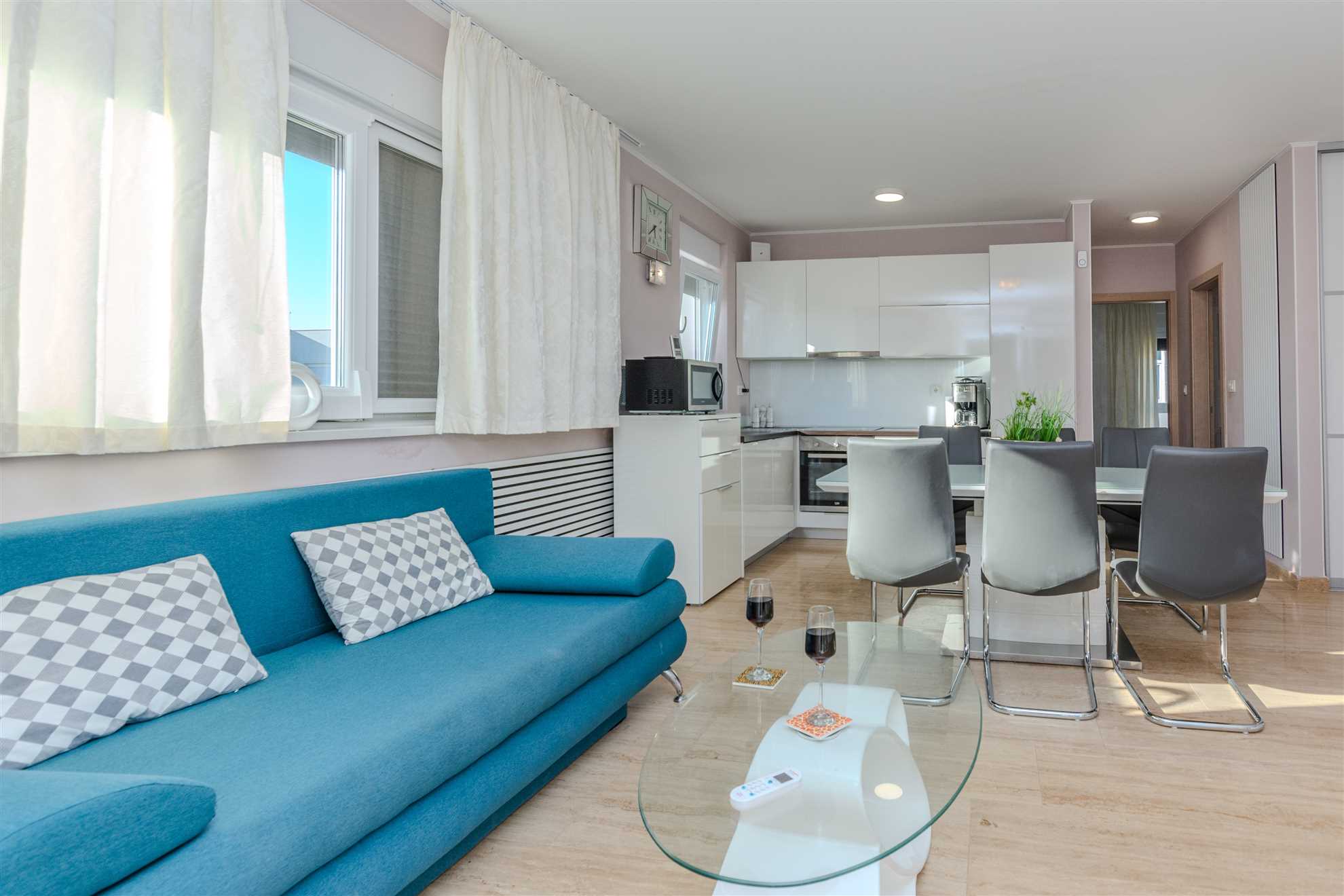 4 stars apartment | 200 m from beach | luxurious for 4-6 persons | fully equipped