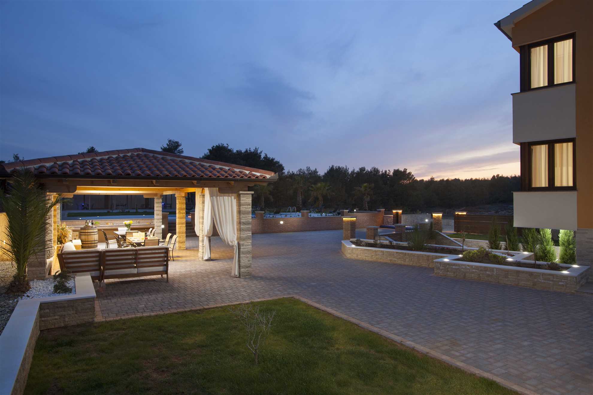 DeLux Villa - 6 apartmana | Bazen | 20-28 per