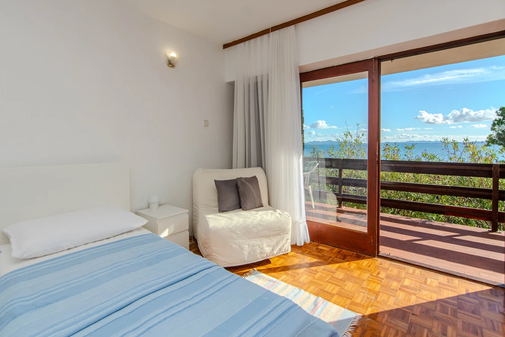 Apartment with Sea-View Balcony in Privlaka