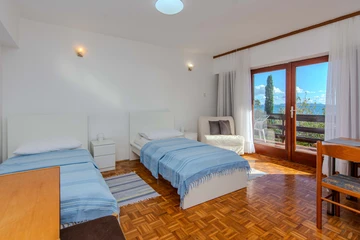 Apartment with Sea-View Balcony in Privlaka