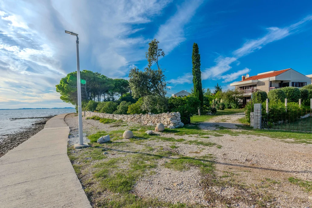 Apartment with Sea-View Balcony in Privlaka