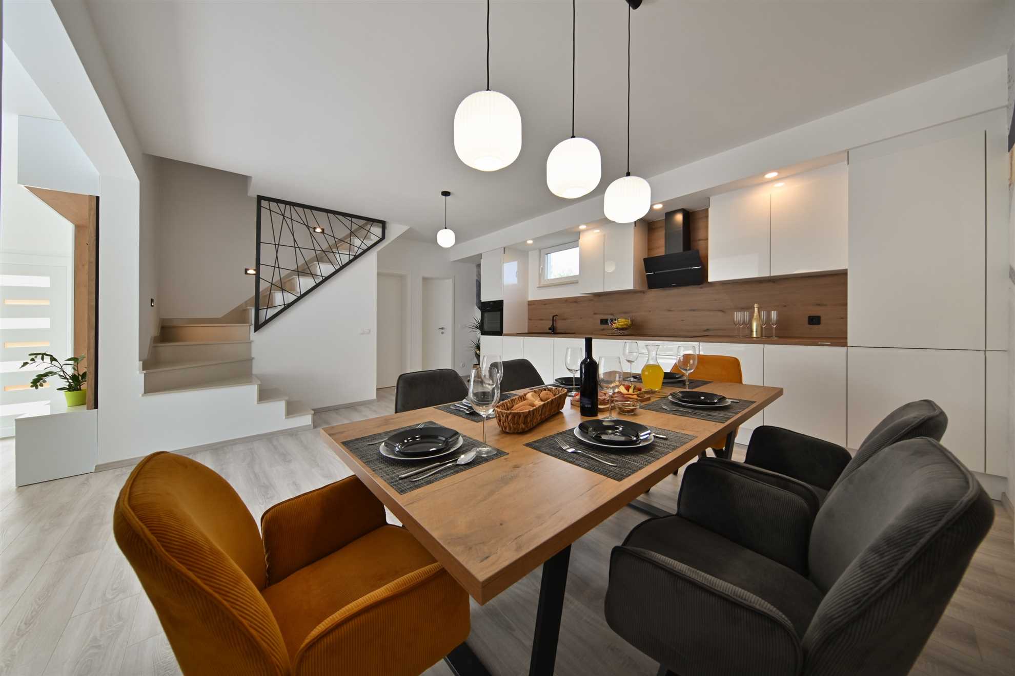 Kuća za odmor | Jacuzzi | Za 6 osoba | Novo i moderno uređeno