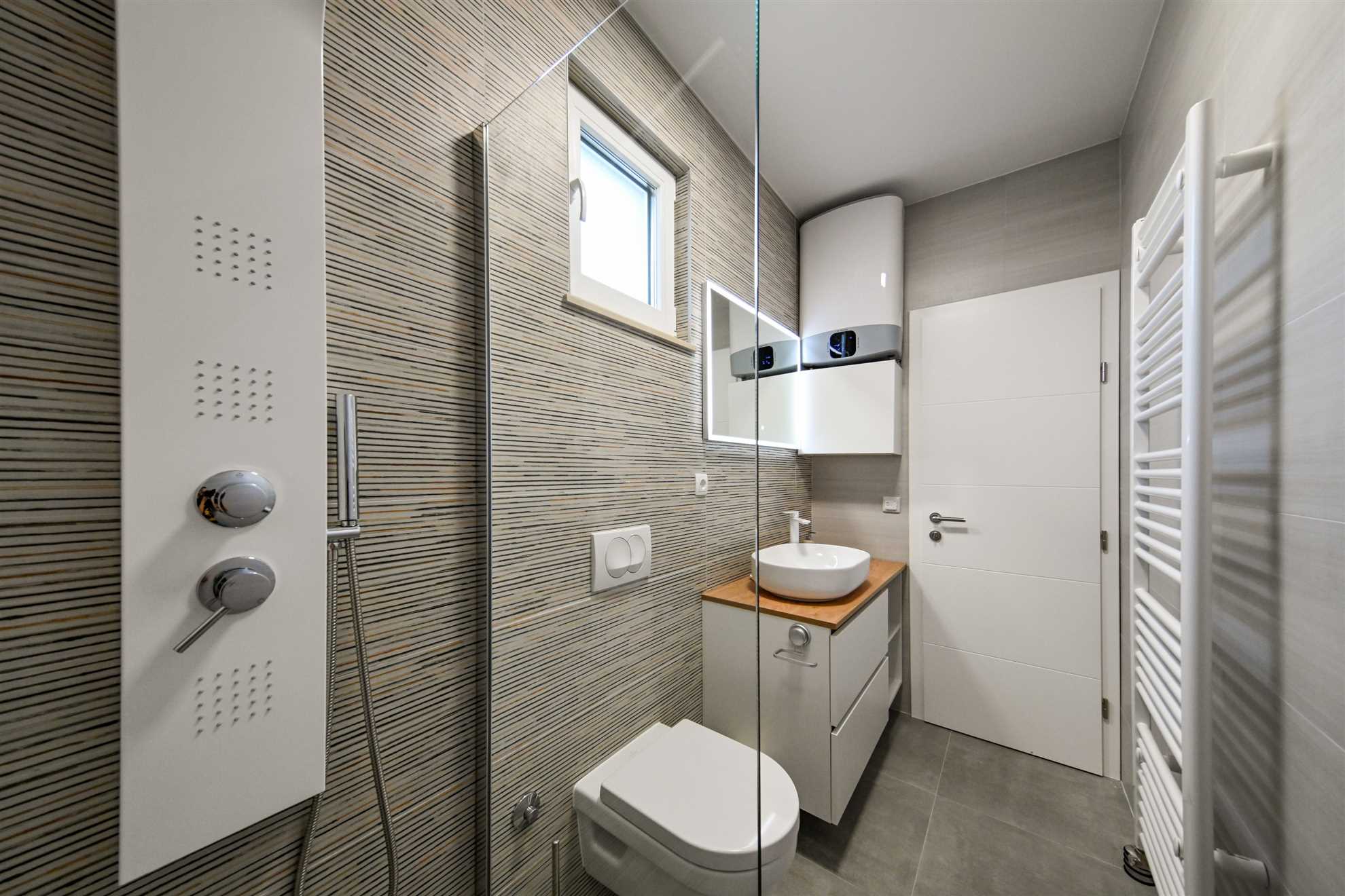 Kuća za odmor | Jacuzzi | Za 6 osoba | Novo i moderno uređeno