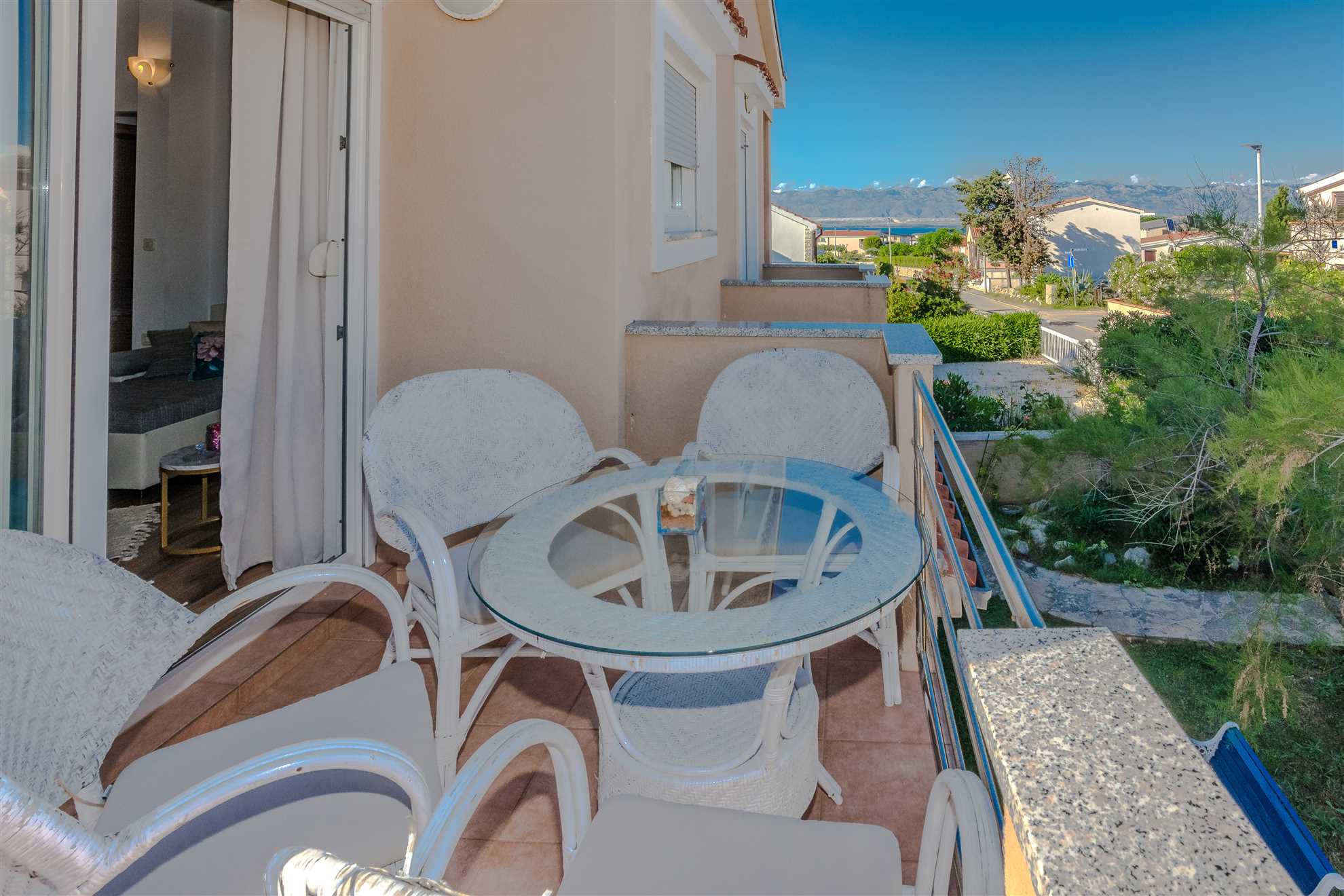 Apartment | up to 4 persons | Air conditioning, satellite TV and Wi-Fi
