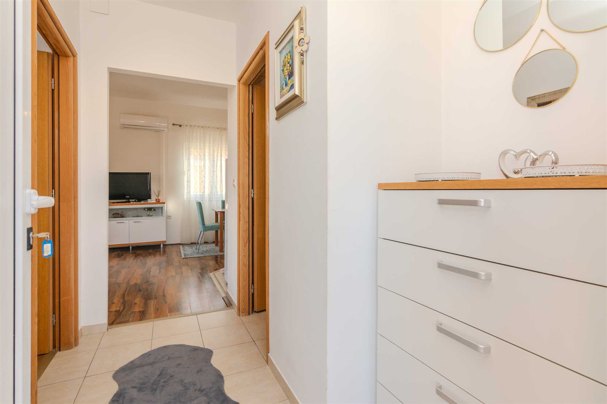 Apartment | up to 4 persons | Air conditioning, satellite TV and Wi-Fi