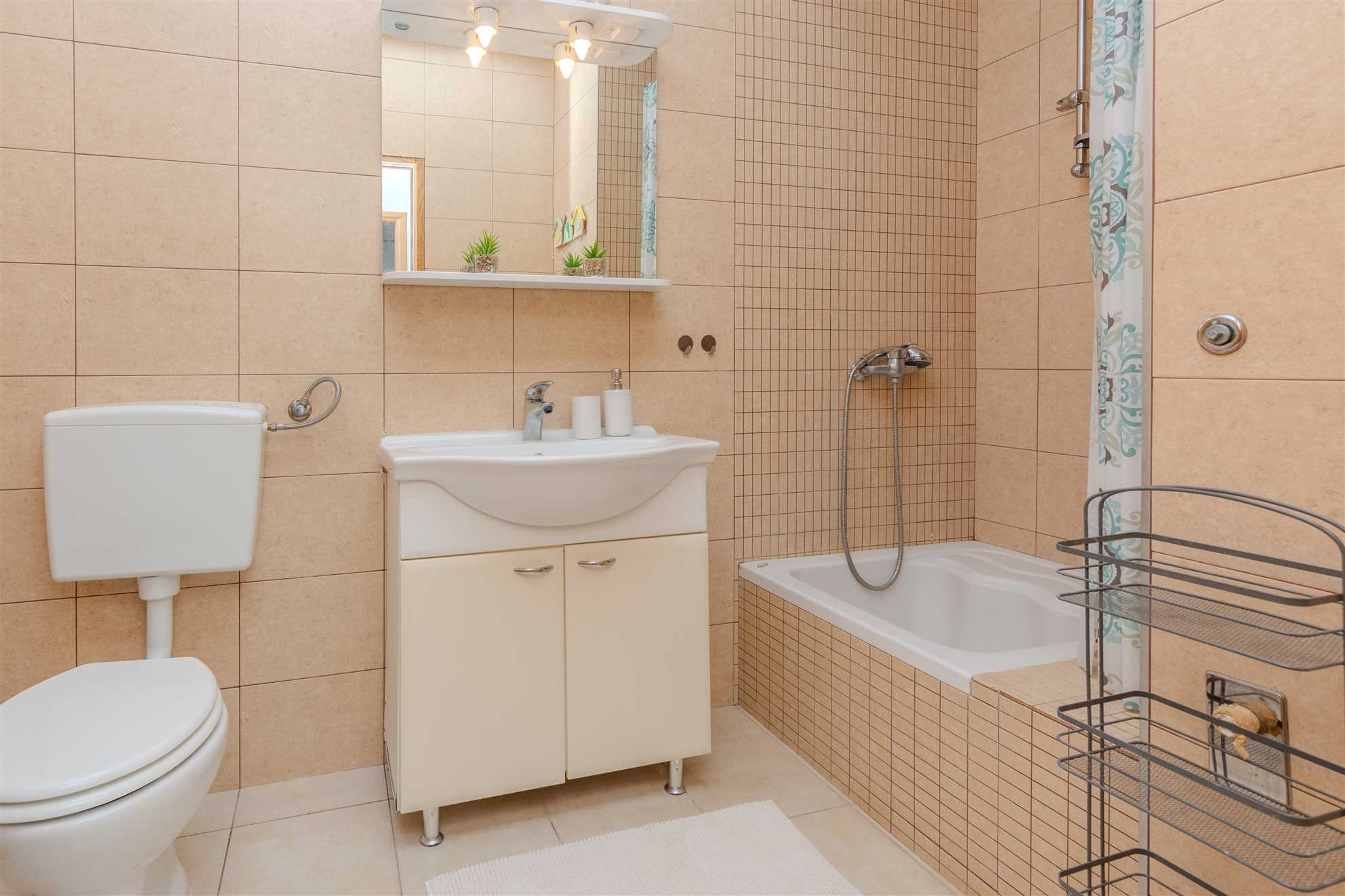 Apartment | up to 4 persons | Air conditioning, satellite TV and Wi-Fi