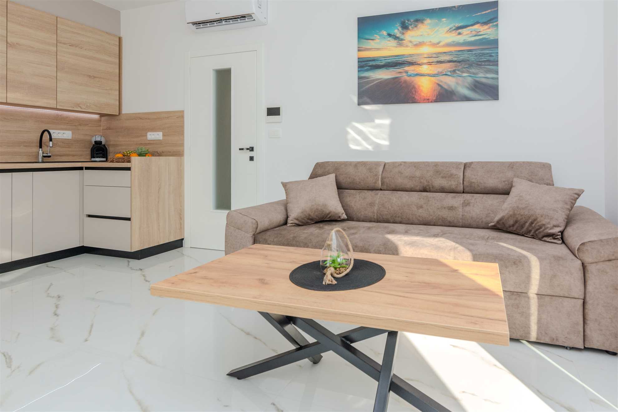 New and modern apartment for 4 persons, sea view  70 m from the beach