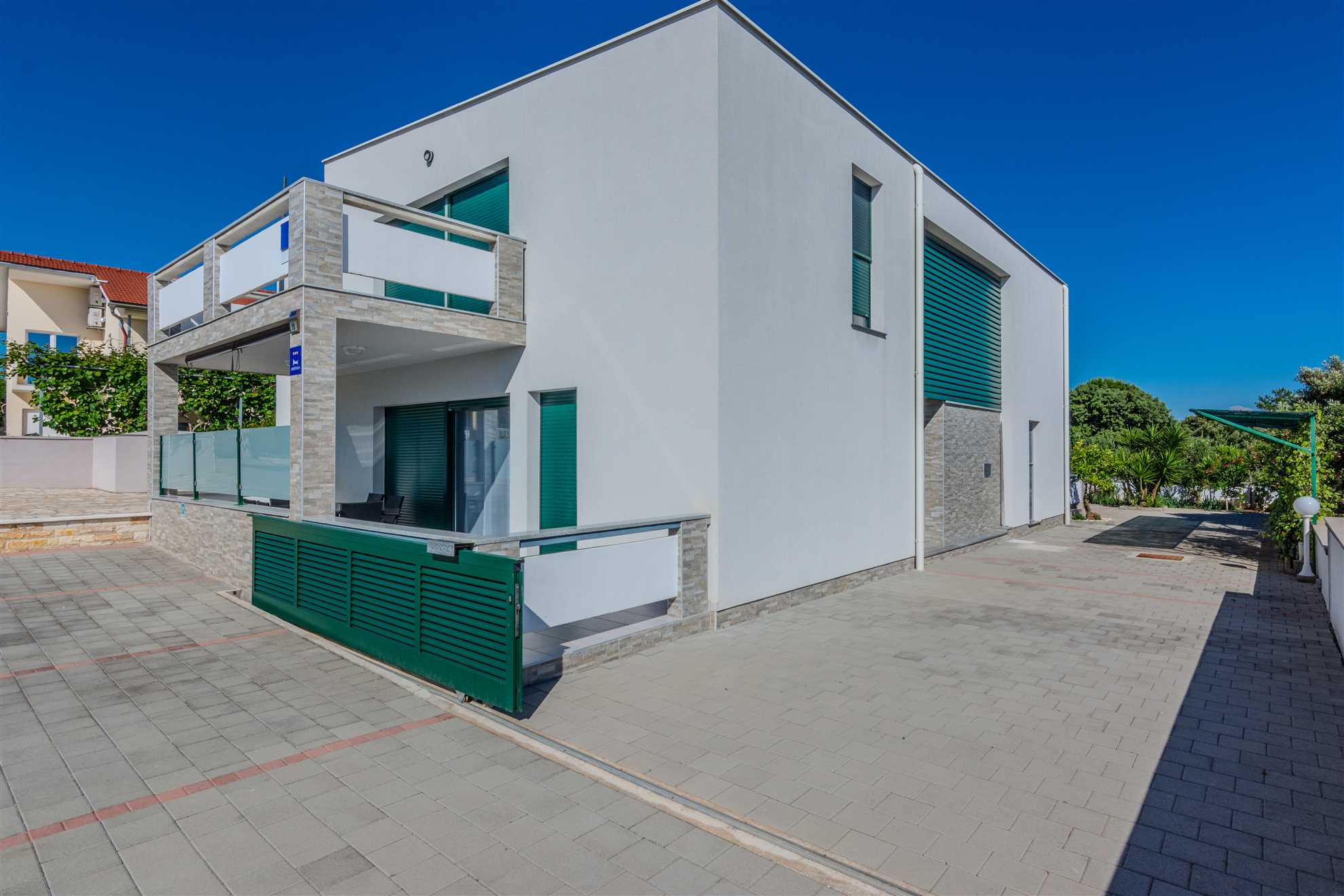 Apartment in a quiet area | for 2-4 persons | 200 m from the sea