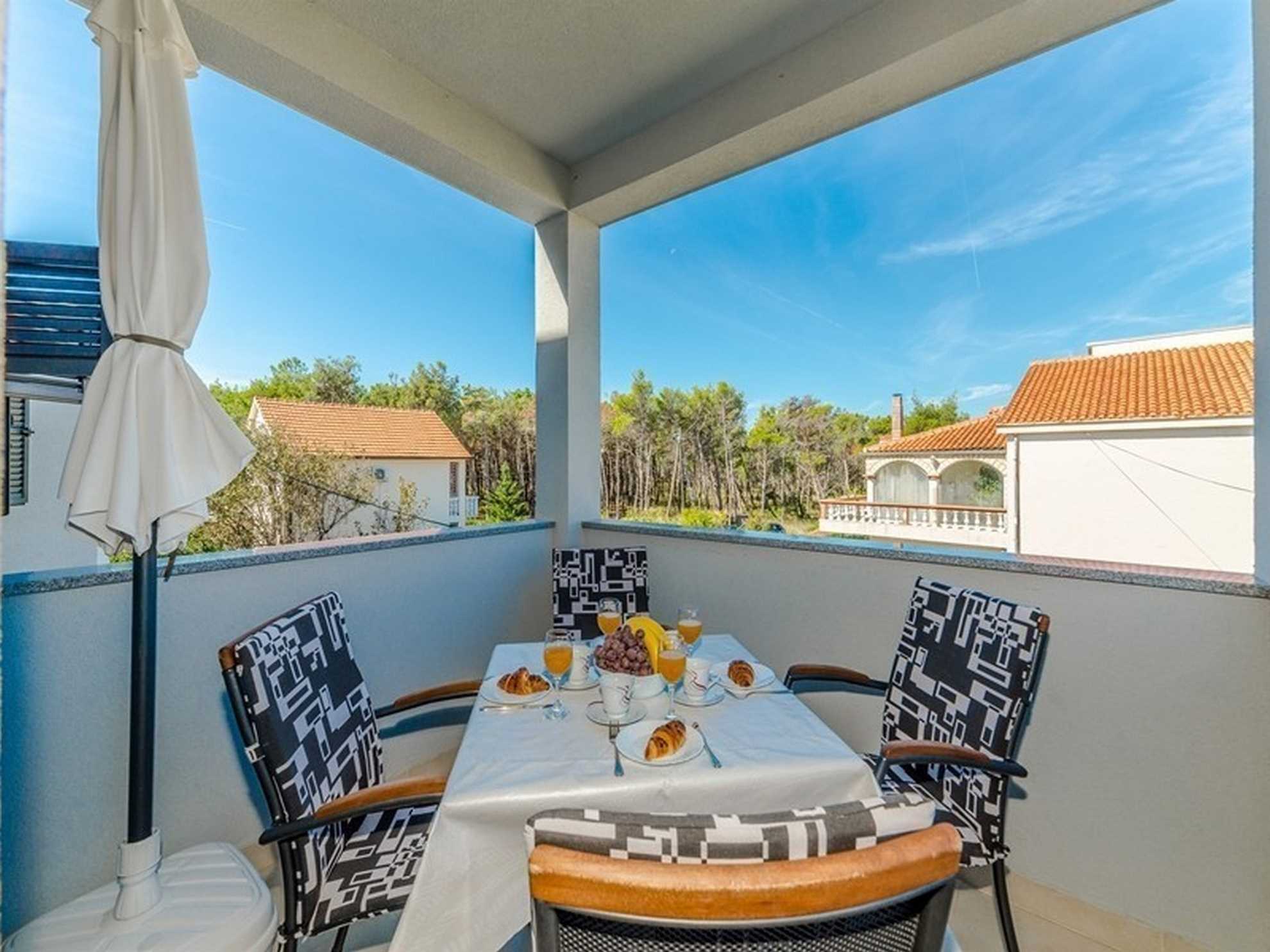 Apartment in a quiet area | for 2-4 persons | 200 m from the beach