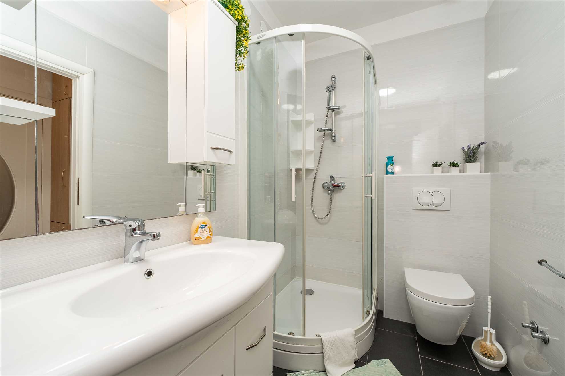 Apartment for 2-4 per. | Sea view | 200 m from the beach