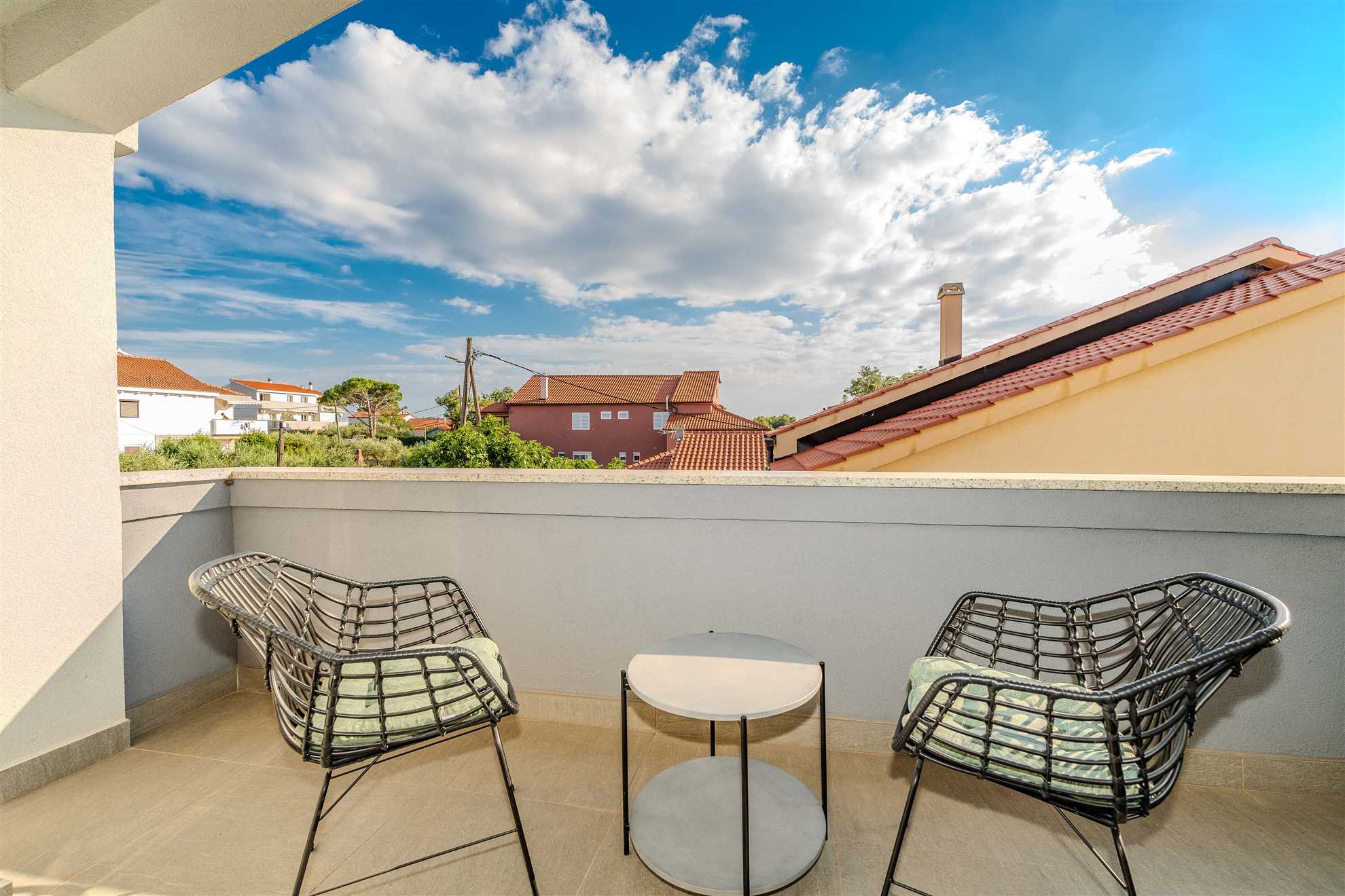 Apartment for 2-4 per. | Sea view | 200 m from the beach