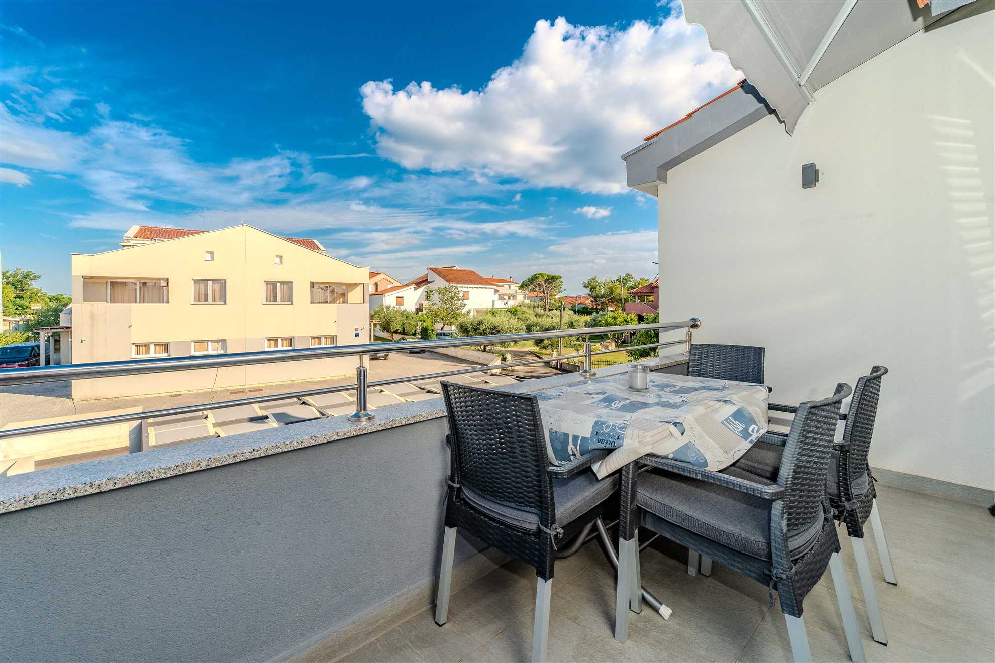 Apartment for 2-4 per. | Sea view | 200 m from the beach