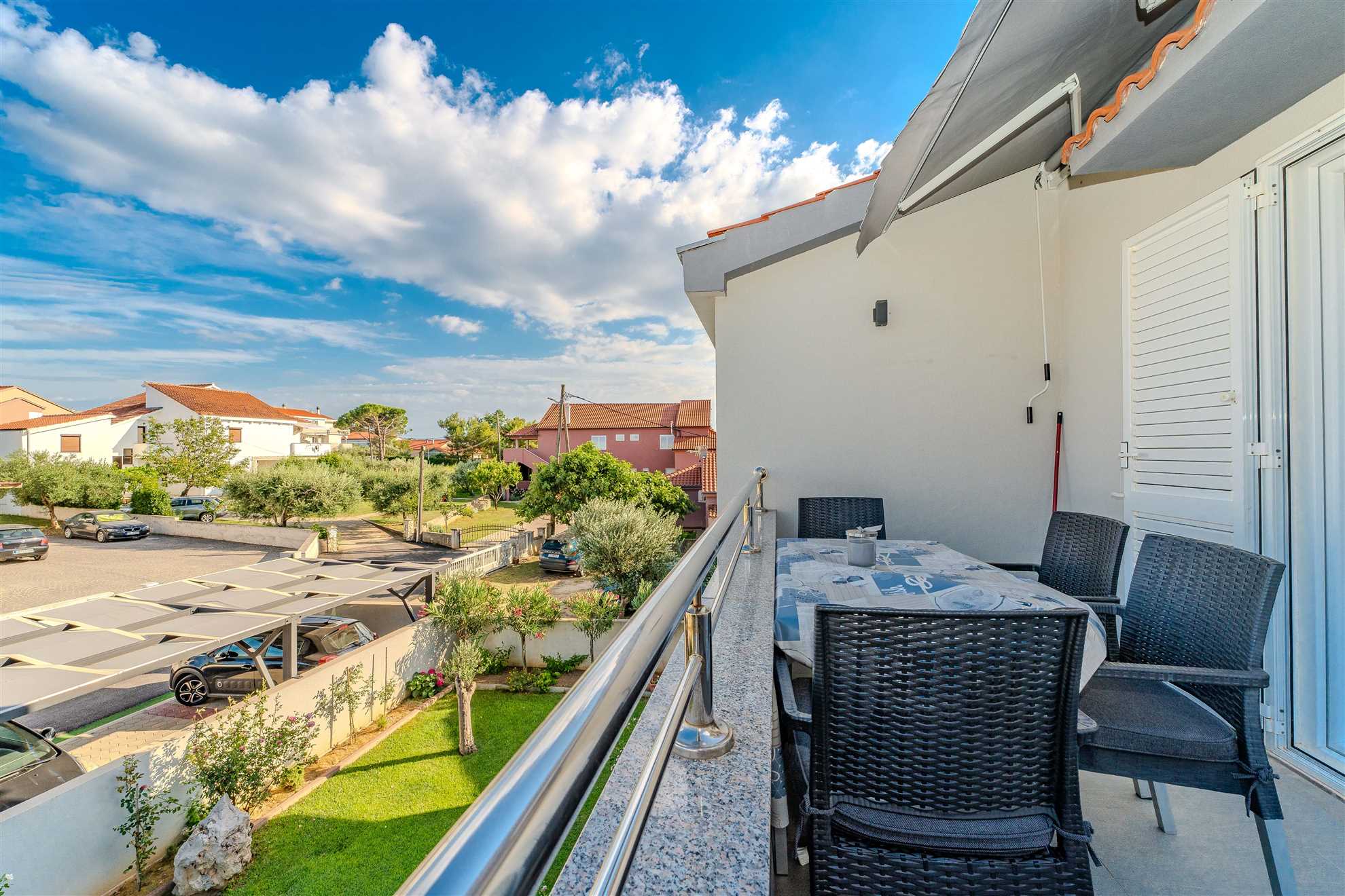 Apartment for 2-4 per. | Sea view | 200 m from the beach
