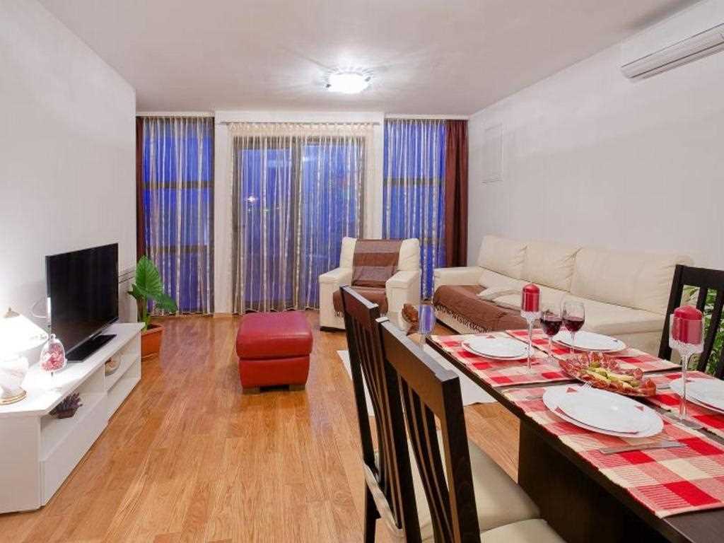 Sea view | quiet location | for 2-4 persons