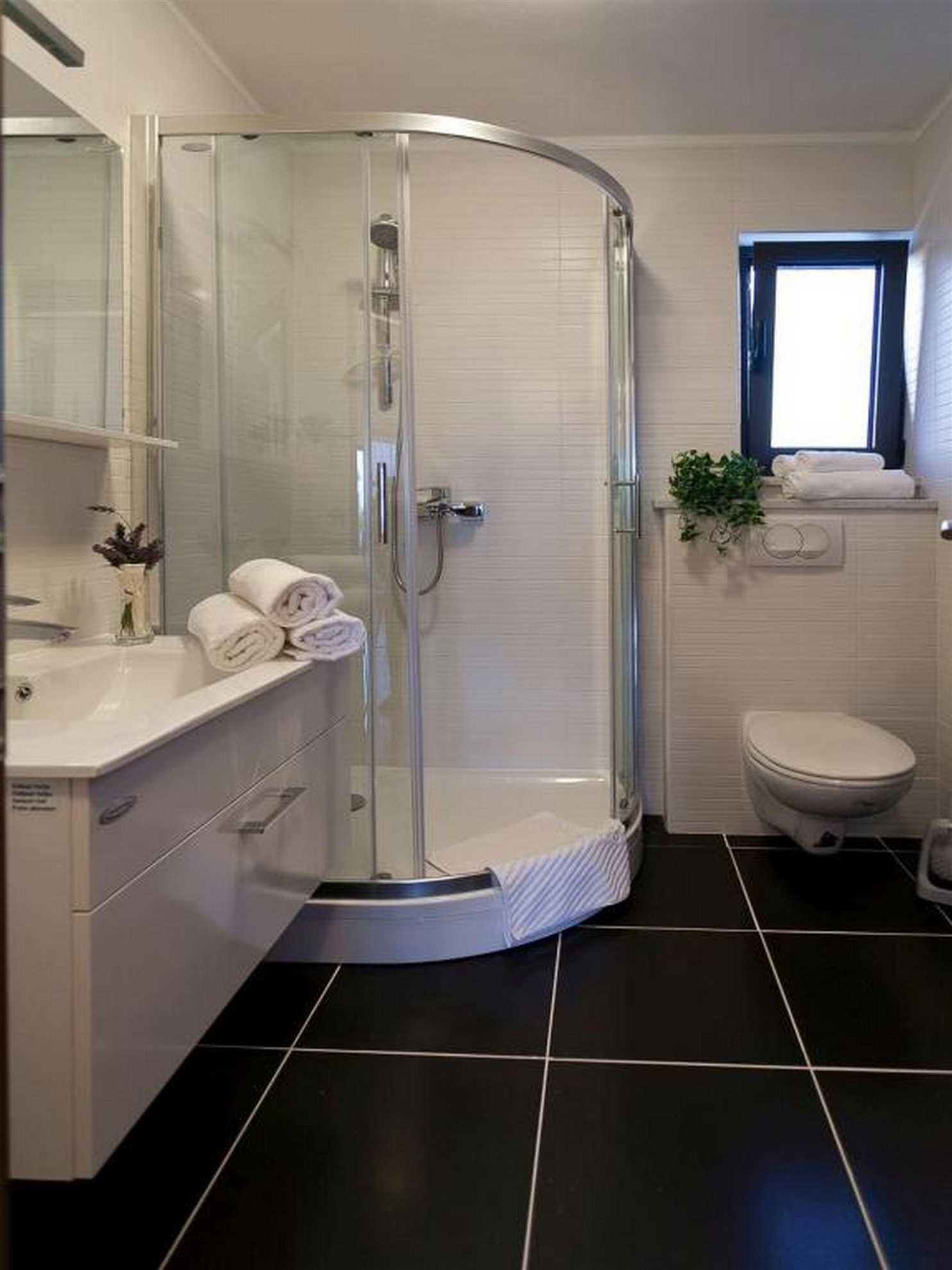 Sea view | quiet location | for 2-4 persons