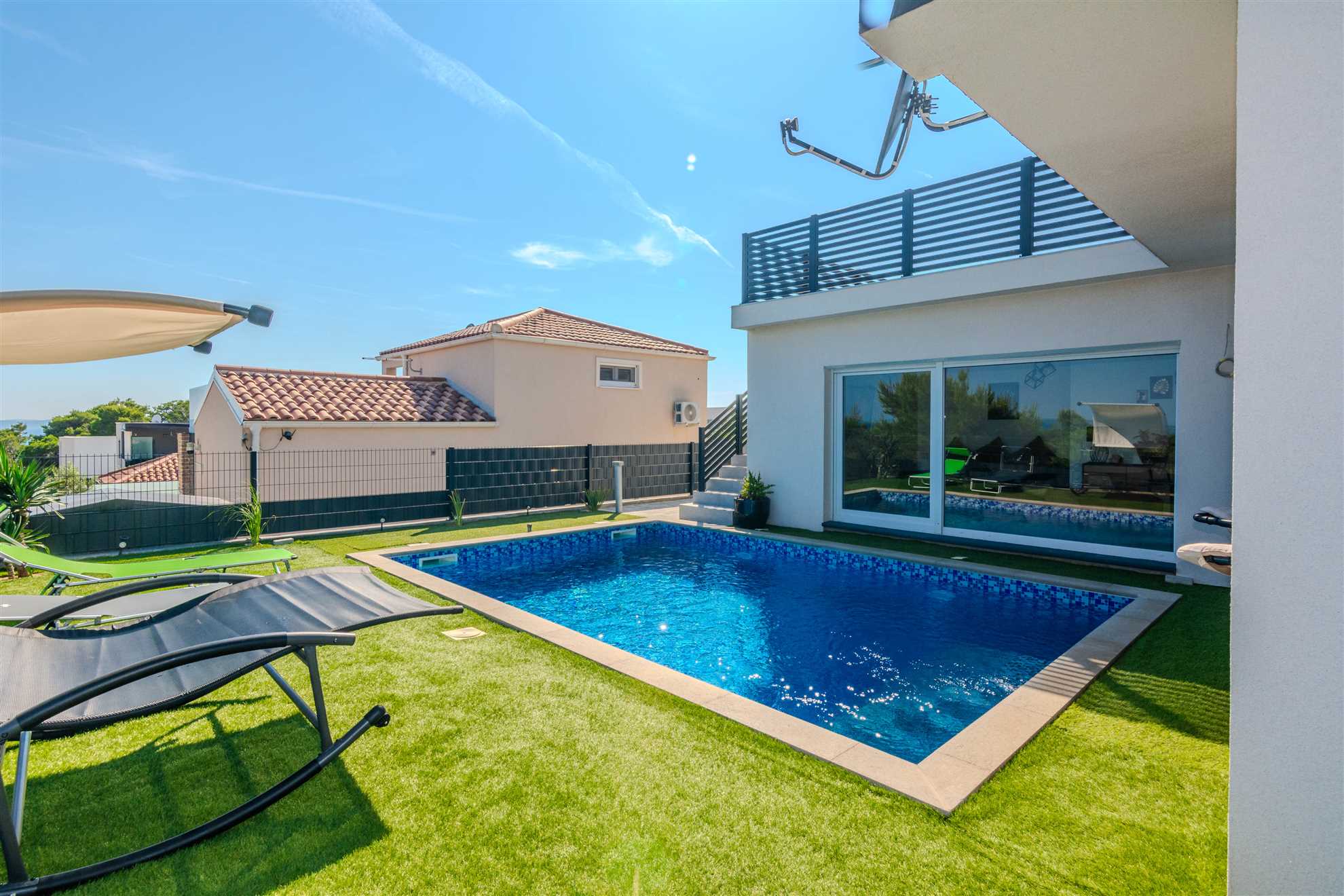 Villa s pogledom na more | 6-8 osoba | Privatni bazen | Moderan dizajn
