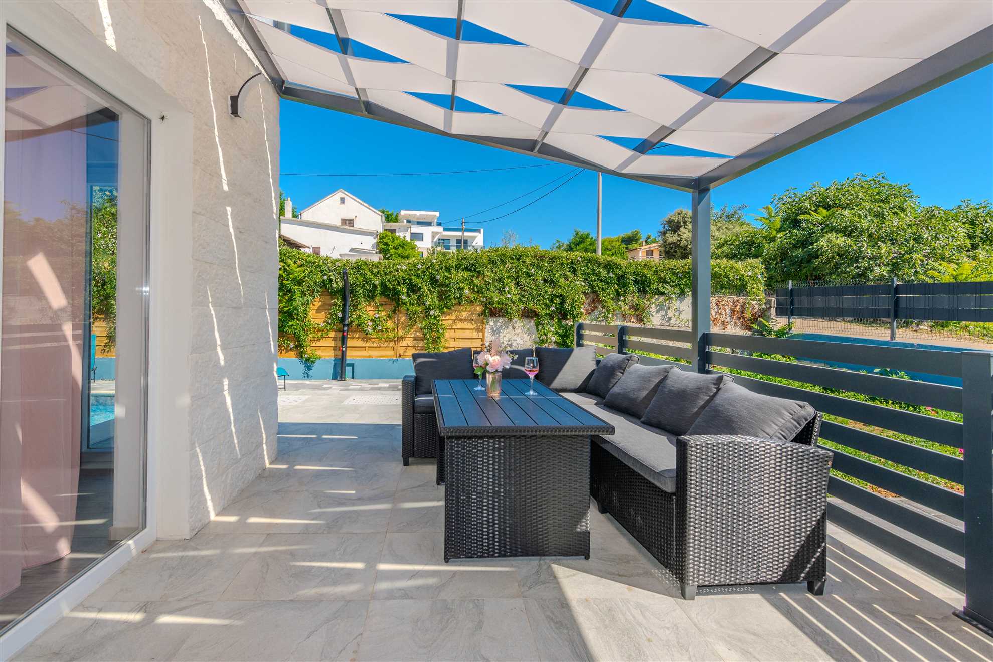 Modern villa for 8-10 persons | Heated pool | Fully equipped