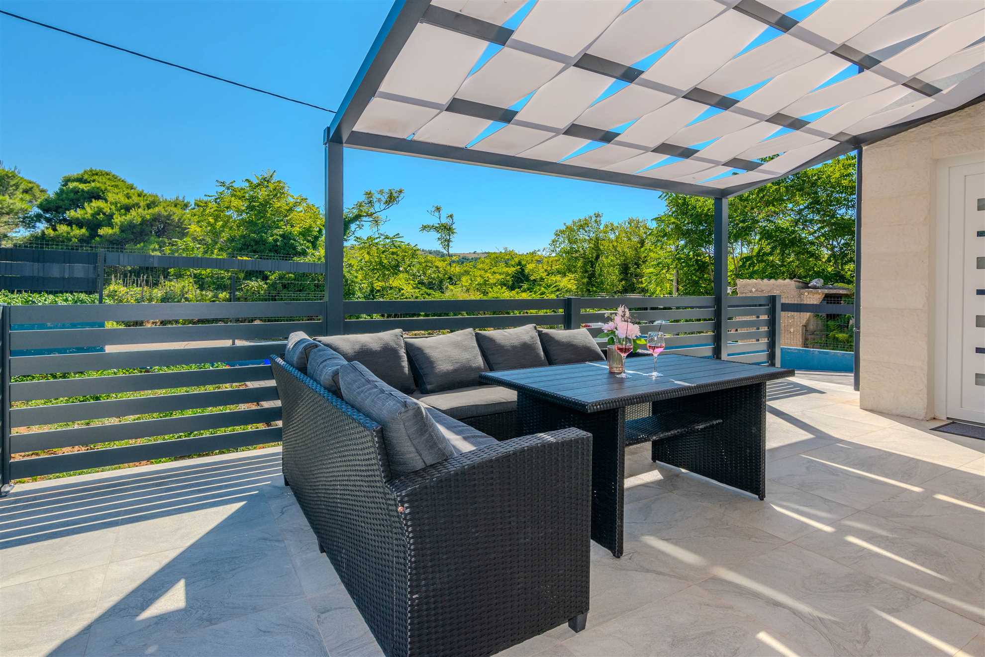 Modern villa for 8-10 persons | Heated pool | Fully equipped