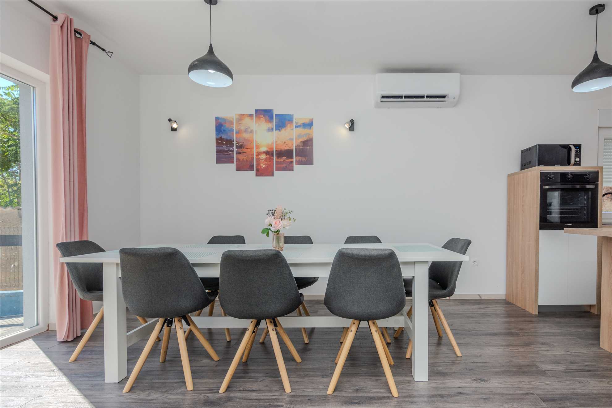 Modern villa for 8-10 persons | Heated pool | Fully equipped