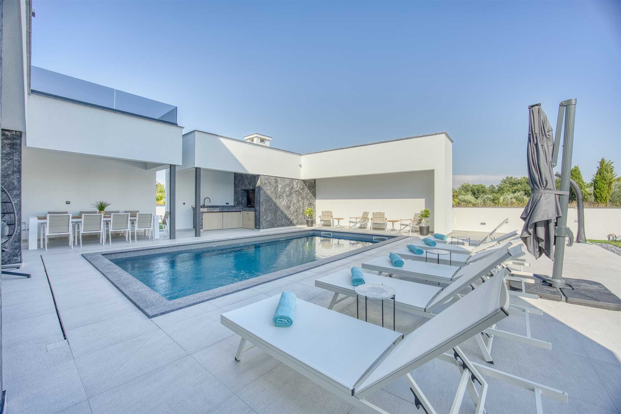 Modern villa with sea view | Private pool | for 10 persons