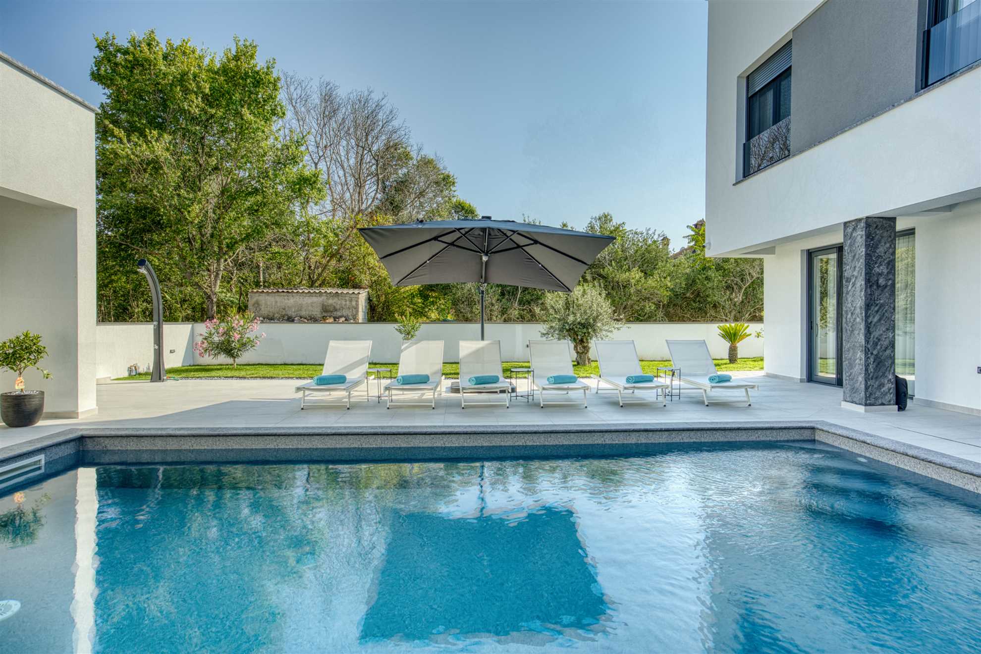 Modern villa with sea view | Private pool | for 10 persons