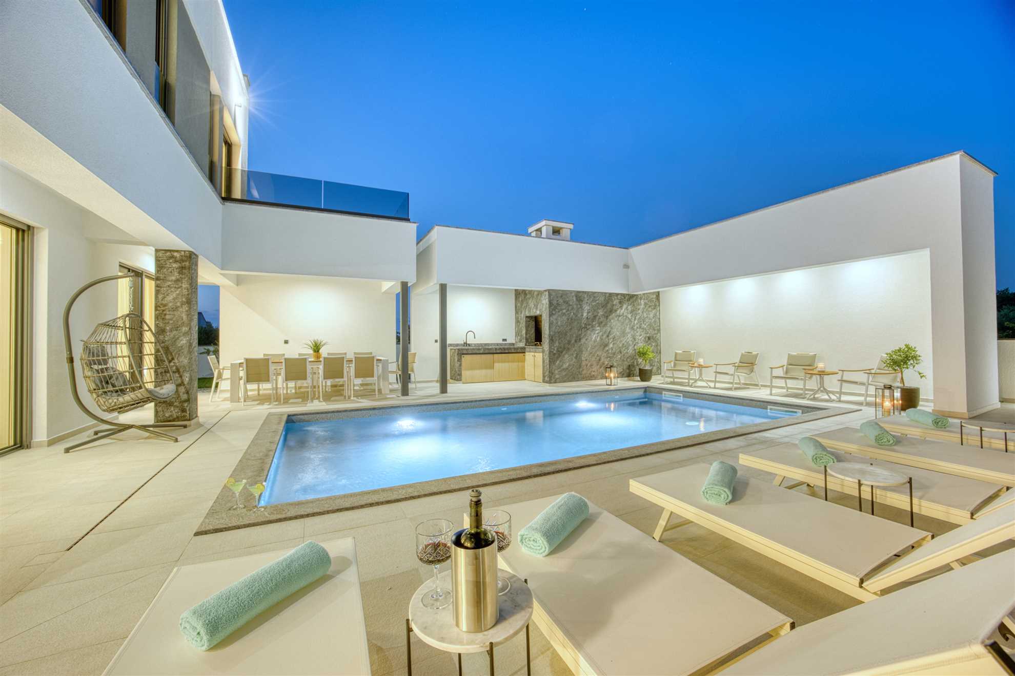 Modern villa with sea view | Private pool | for 10 persons