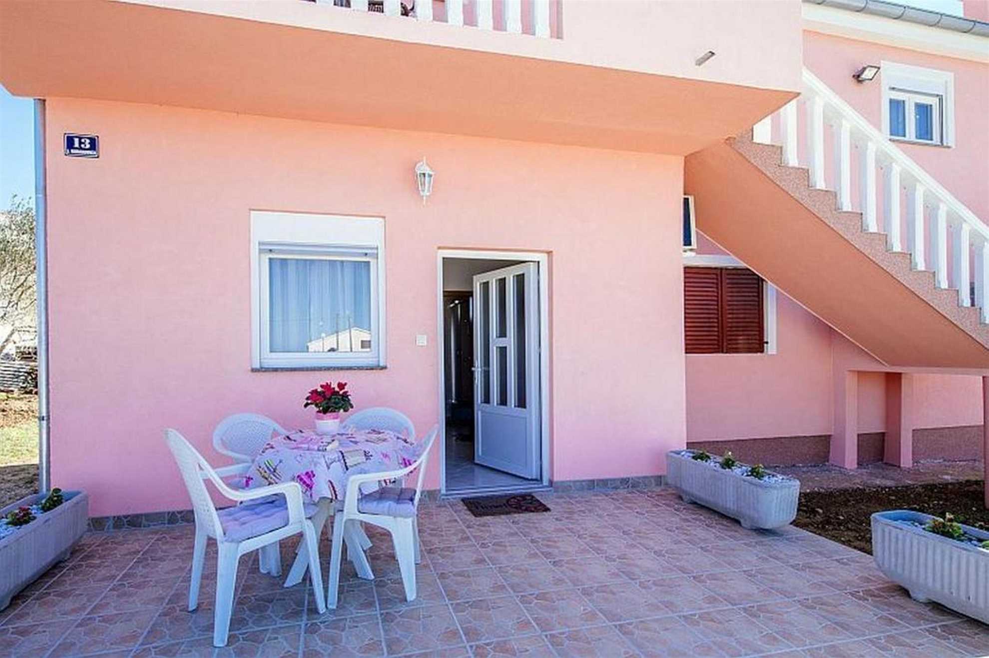 Apartman na mirnoj lokaciji | Kućni ljubimci su dobrodošli | za 2 osobe