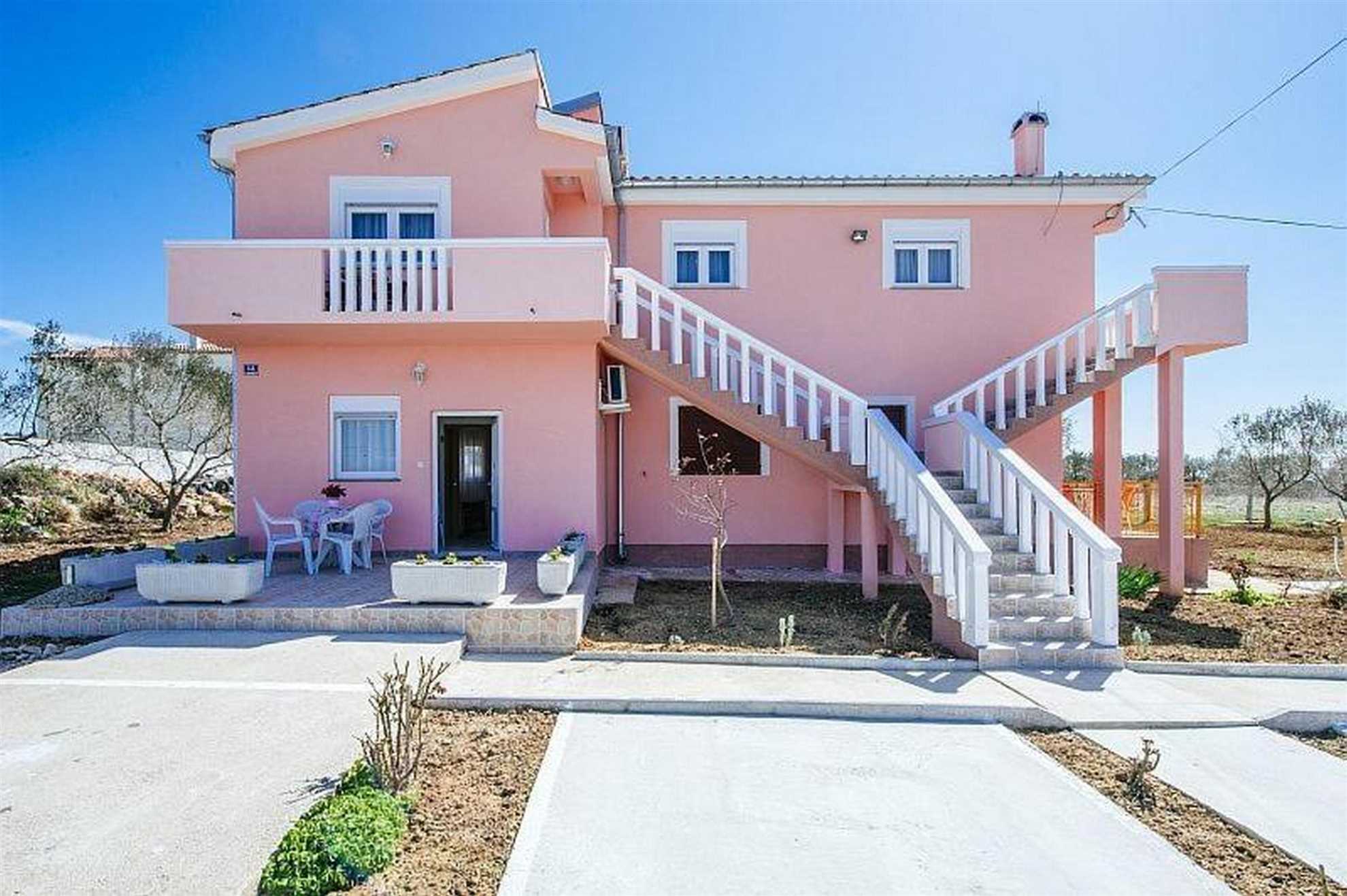 Kućni ljubimci su dobrodošli | za 2-4 osobe | 750 m od plaže