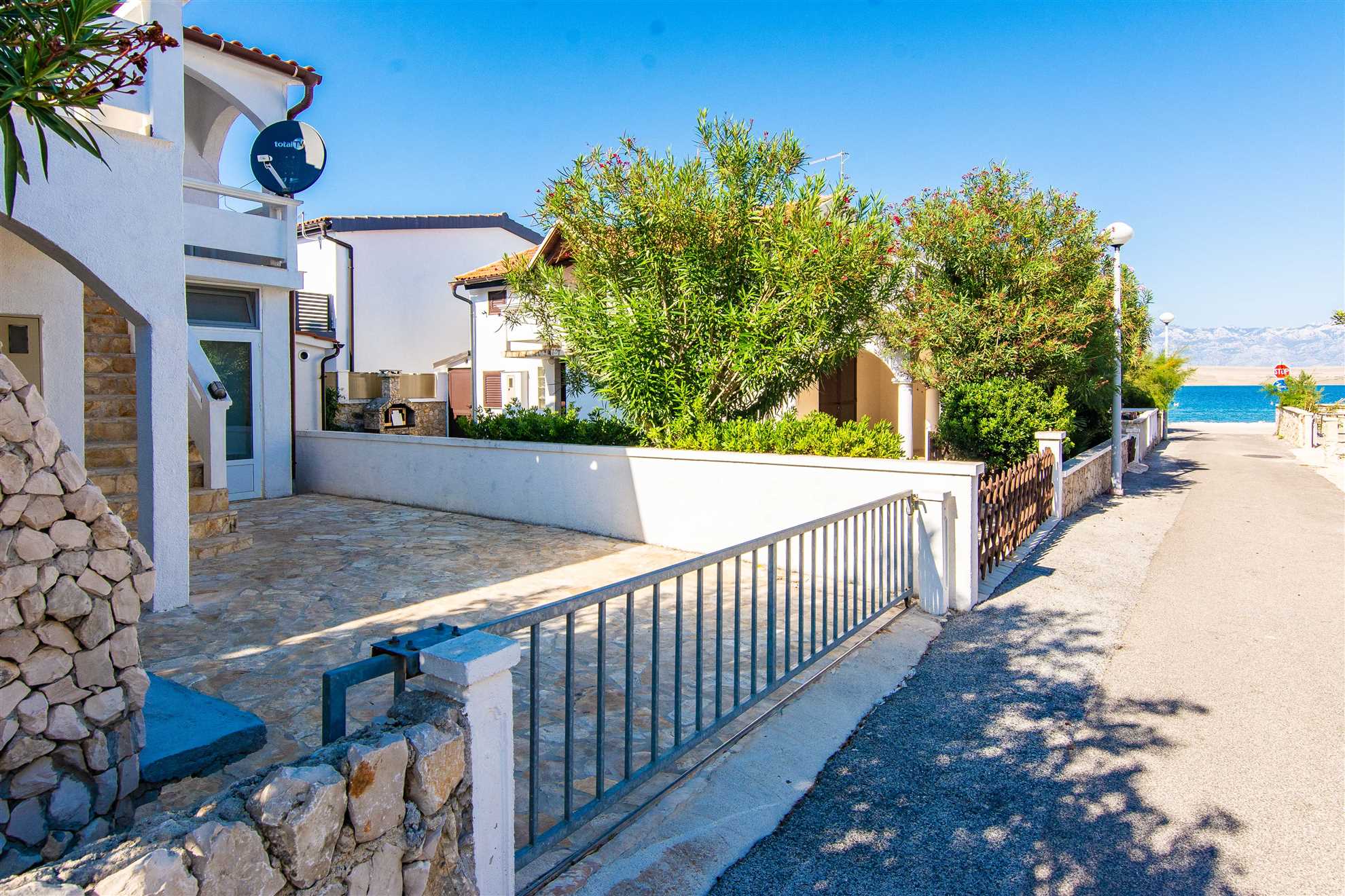 40 m od plaže | za 4-6 osoba | Žitna uvala