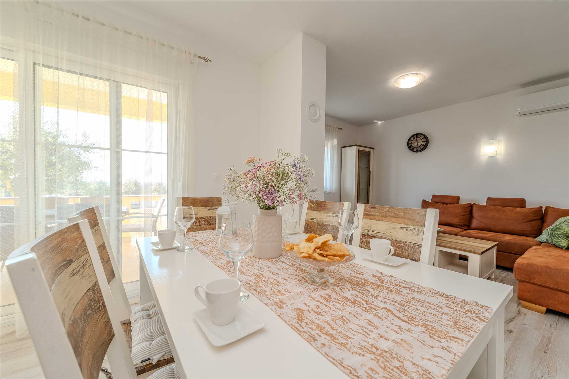 Holiday home | 8-10 persons | Fully equipped  | Partial sea view