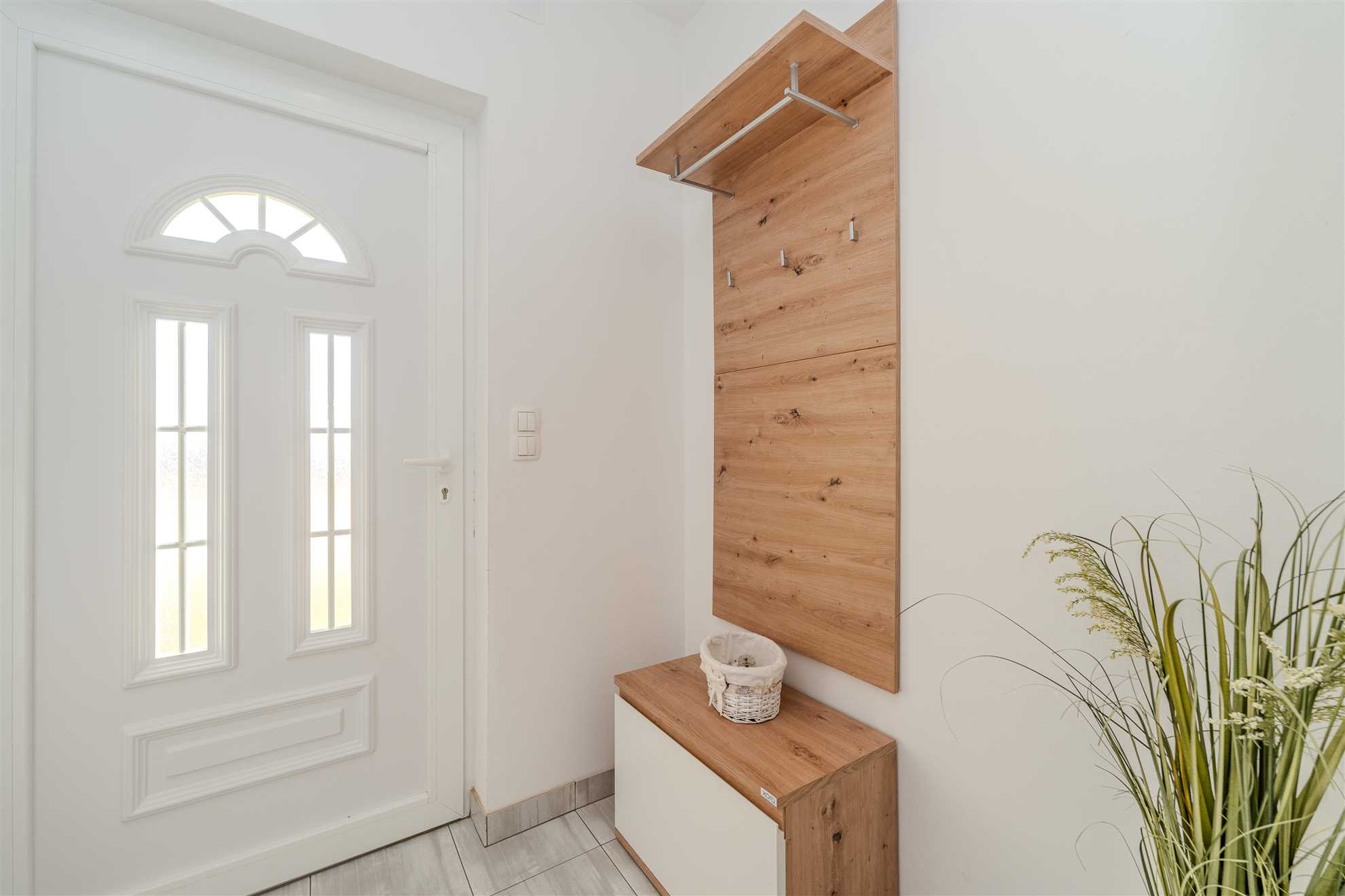 Holiday home | 8-10 persons | Fully equipped  | Partial sea view
