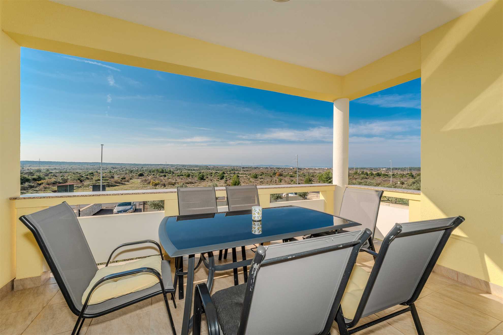 Holiday home | 8-10 persons | Fully equipped  | Partial sea view