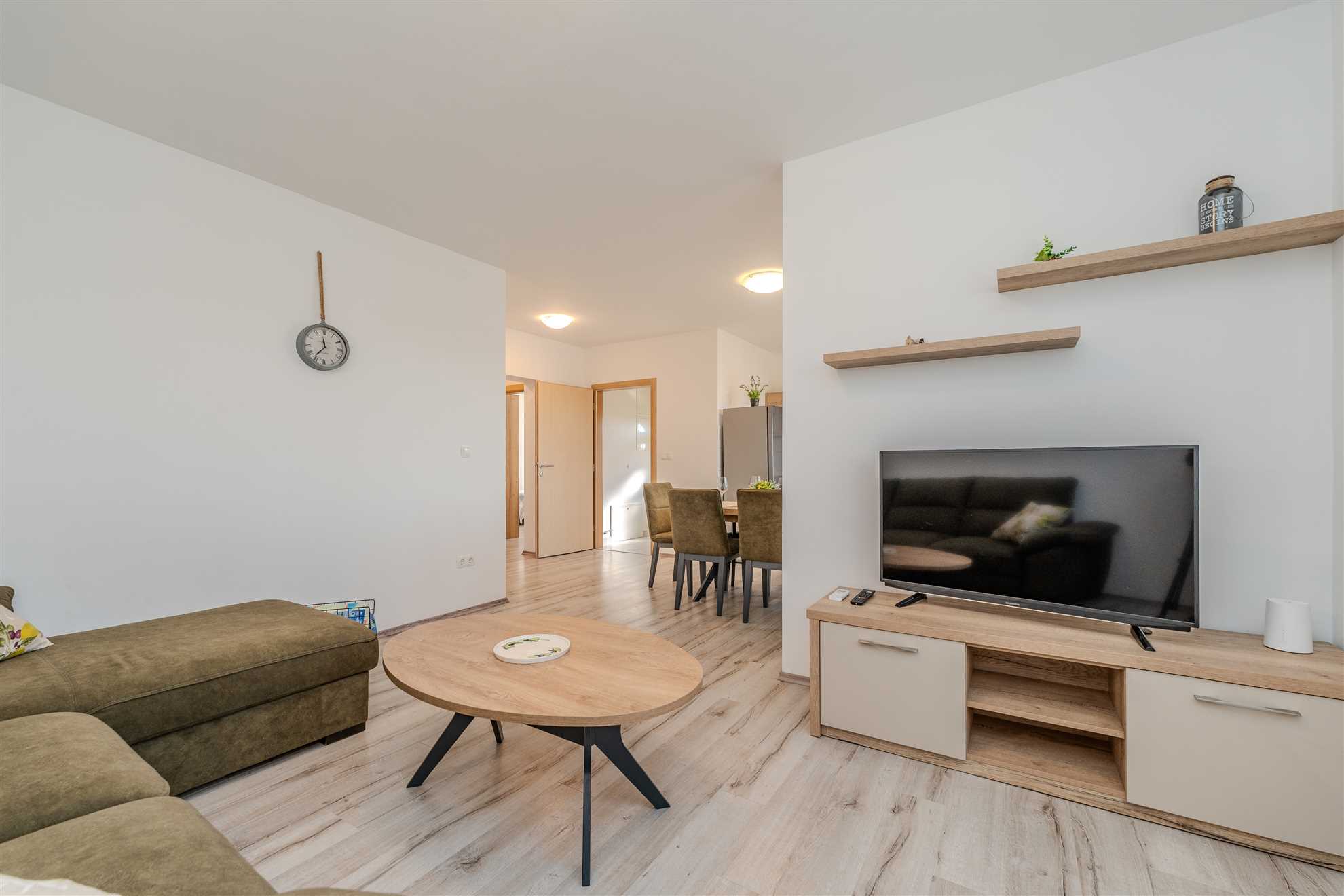 Holiday home | 8-10 persons | Fully equipped  | Partial sea view